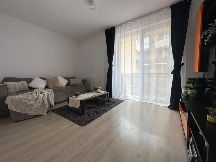 OPORTUNITATE!!! Ap. cu 2 cam DECOMANDATE,str EROILOR/FLORESTI,etaj 1 ,2 BALCOANE