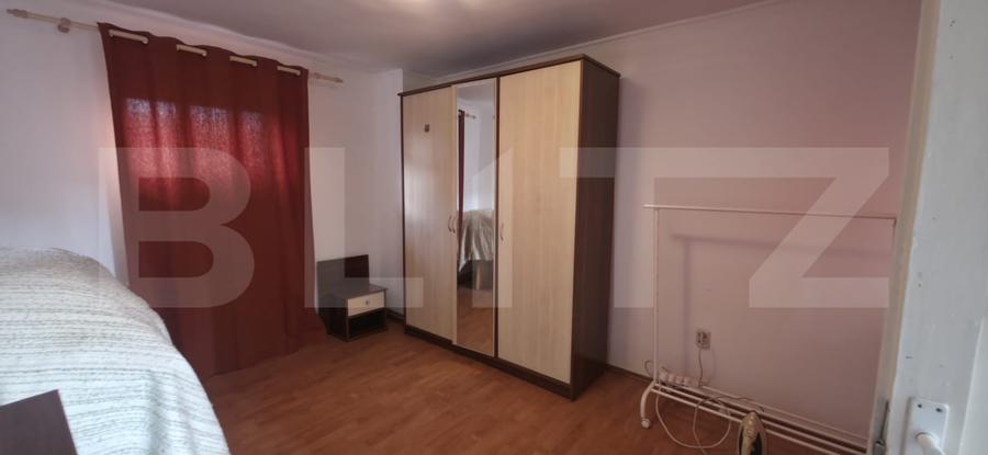 Casa cu 3 camere, curte verde si spatioasa 400 mp,zona Bariera Bucuresti