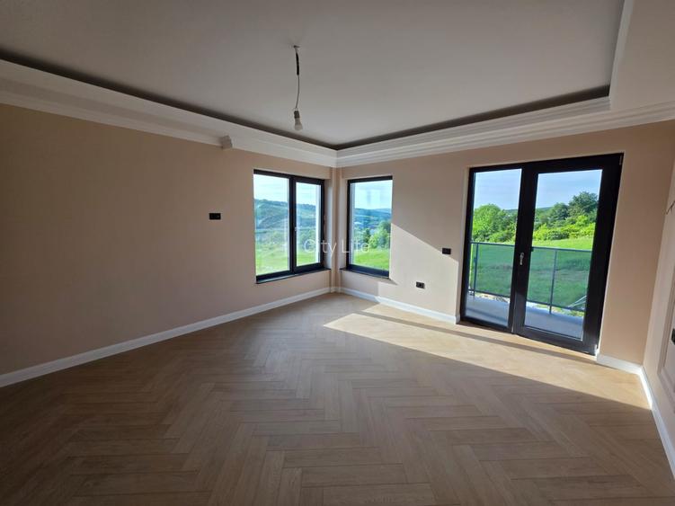 Vila exclusivista Sorogari langa lac. Acasa ca in vacanta! - 9