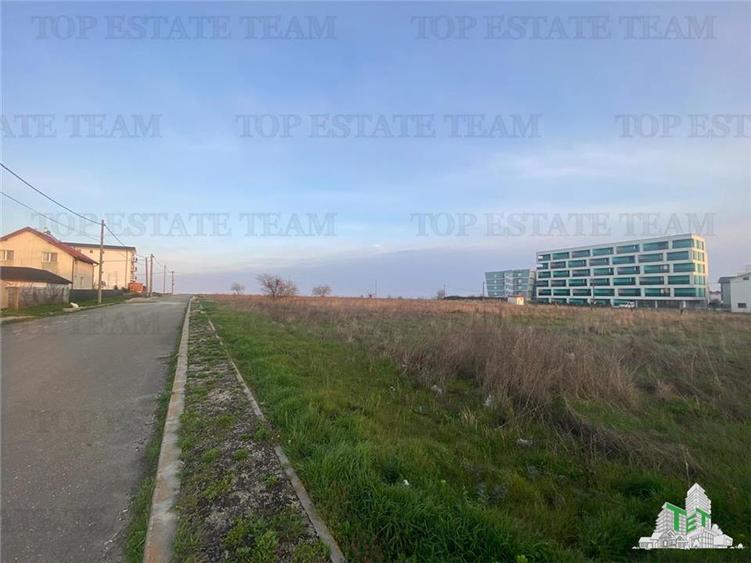 Teren intravilan construibil 18000 mp Costinesti, Constanta
