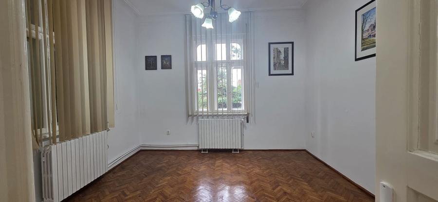FAR - GARA ! CASA 4 CAMERE TEREN 400 MP. IDEAL SEDIU FIRMA BIROURI.