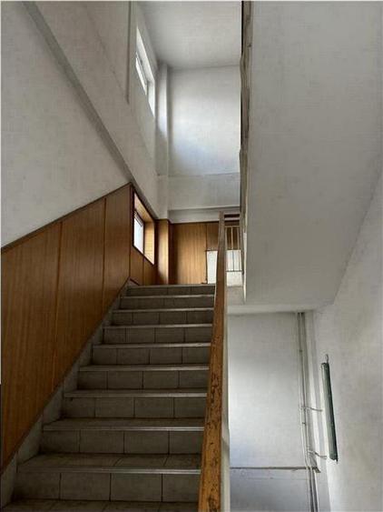 Vanzare spatiu comercial/cladire birouri Rahova - Margeanului, Bucuresti