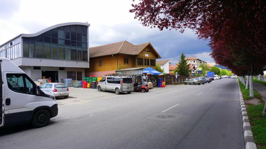 DE INCHIRIAT- SPATIU COMERCIAL 140 MP