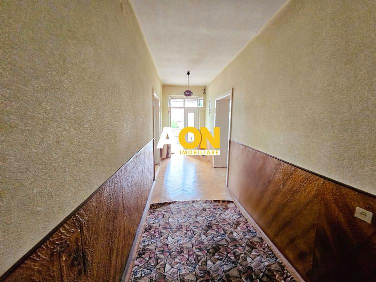Casa 4 camere, 618 mp teren, zona Centru