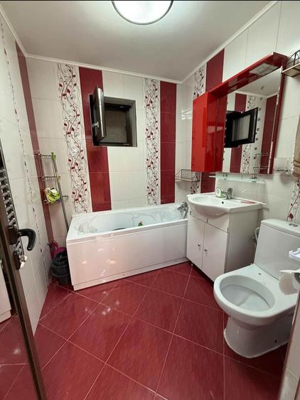 - Apartament 3 camere Renovat in Totalitate, Dorobantilor - etaj 2/4.