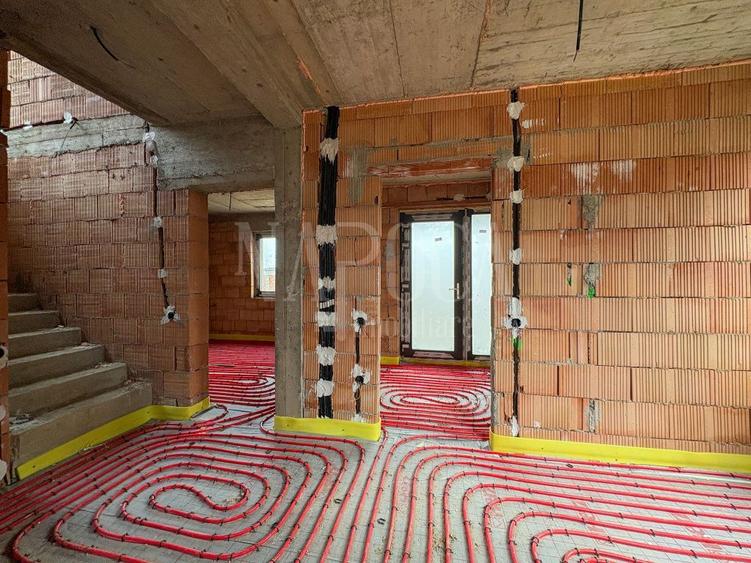 Casa 4 camere de vanzare in Salicea