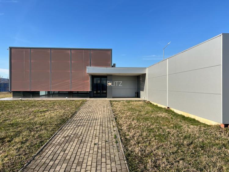 Spațiu comercial premium de închiriat | 190 mp + terasă 130 mp | Parcare 20 loc. - 3