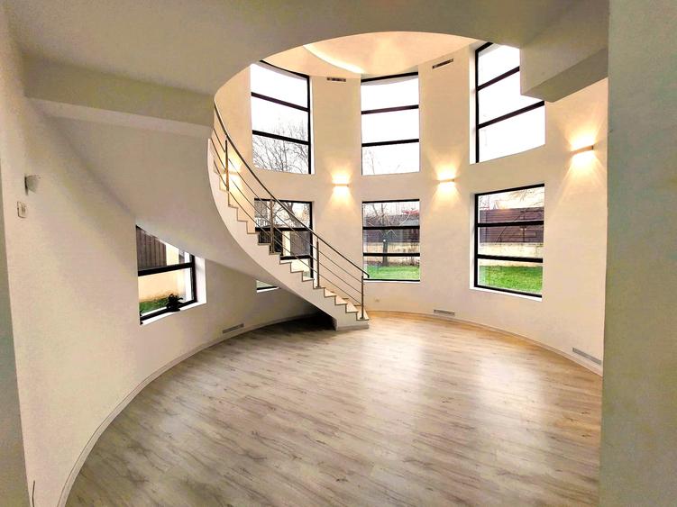 Vila deosebita cu arhitectura unica Prelungirea Ghencea
