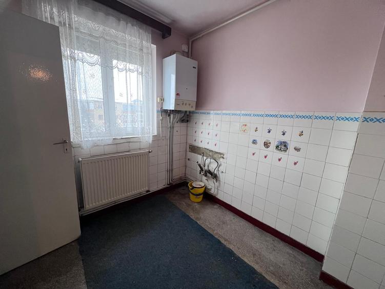 Apartament 2 camere,decomandat – Zona Nicolae Bălcescu