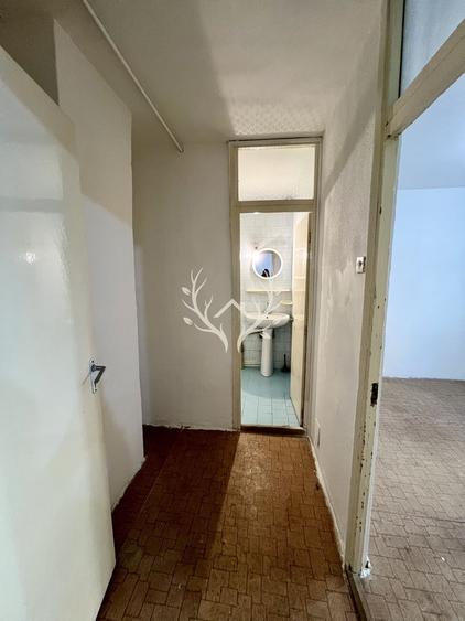 Apartament cu 3 camere, pregatit pentru renovare in Zorilor