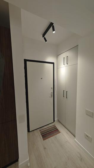Anunt de Inchiriere - Apartament 2 Camere, Prima Loocuire cu Loc de Parcare
