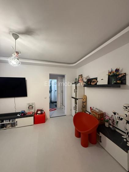 Ap 2 cam semidec, modern, utilat complet, 45 mp, zona P-ta 14 iulie Grigorescu - 17