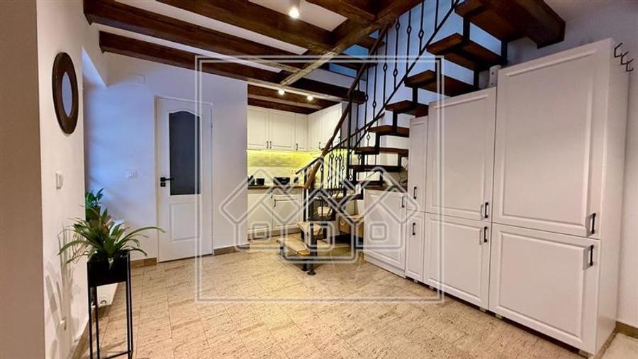 Casa situata in Zona Ultracentrala, curte proprie, 70 mp utili