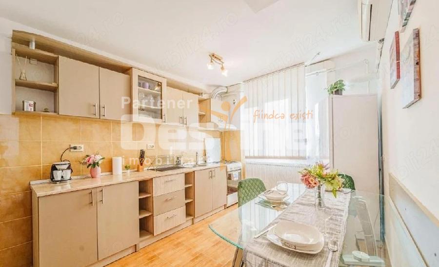 Apartament 3 camere Cetății