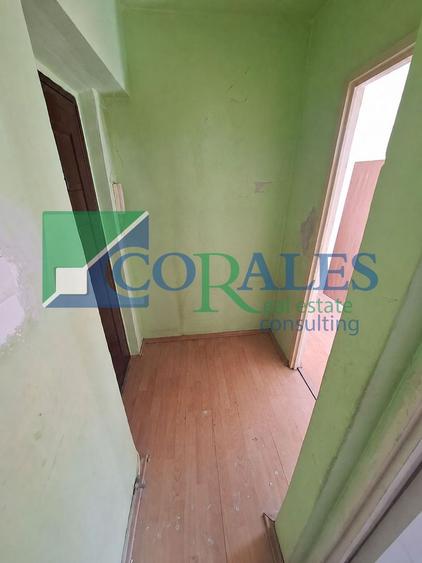 2 Camere, Etaj. 1, Decomandat, 45 mp, langa Shopping City, Balcon închis