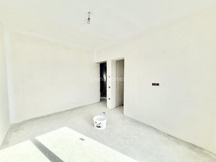 Duplex 5 camere - 365 mp teren - Asfalt - Drumul Boilor - Mosnita - 9