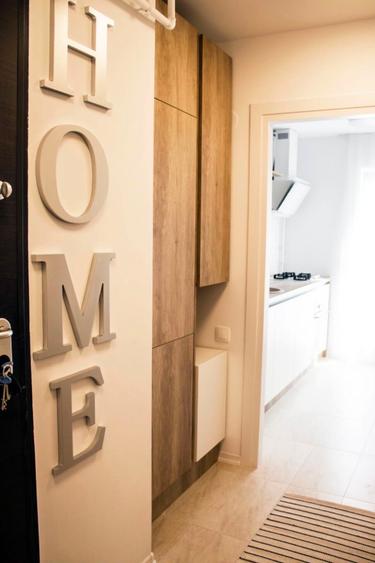 Vanzare Apartament 2 Camere - Decomandat - Cosmopolis