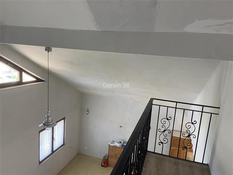 Casa de vanzare in Golesti , parter+etaj + mansarda , suprafata casa 383 mp, pos - 21