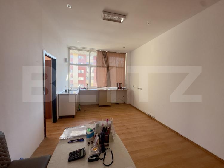 Spatiu birou/rezidential, 42 mp zona centrala in  Aiud