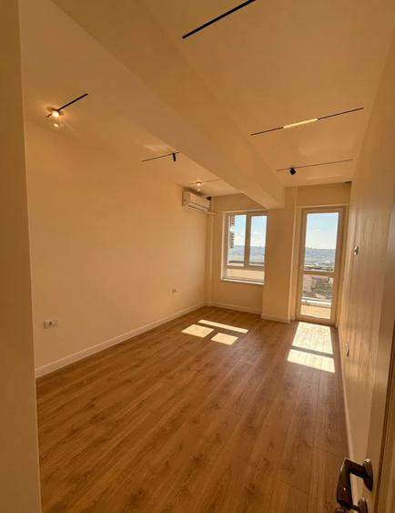 Apartament cu 3 camere de vanzare tip penthouse, Valea Lupului