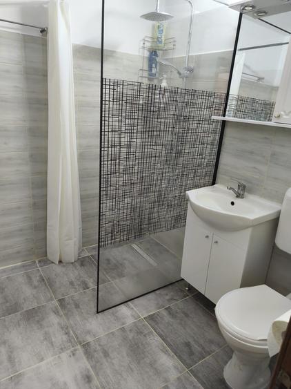 Piata Muncii - Calea Clarasilor - Apartament 3 camere decomandat