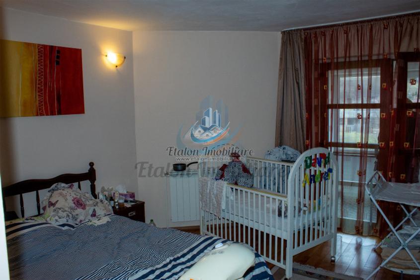 Vila Lux, 375 mp, Piatra Neamt