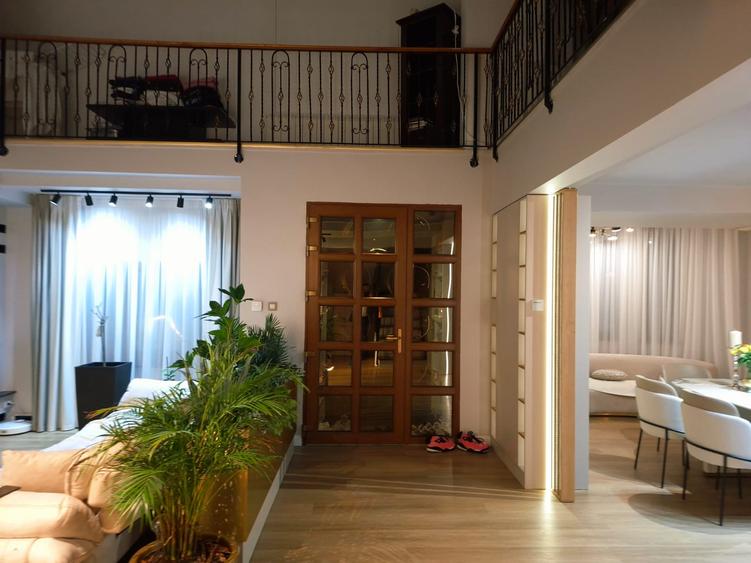 Casa / vila Craiovei , RENOVATA /mobilata/utilata ,finisaje superioare