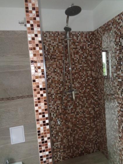 Apartament cu 4 camere in cladire de birouri