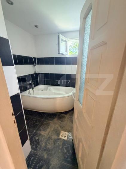 Casa de vanzare, 220 mp, teren 2.000 mp, zona Predelut - 11