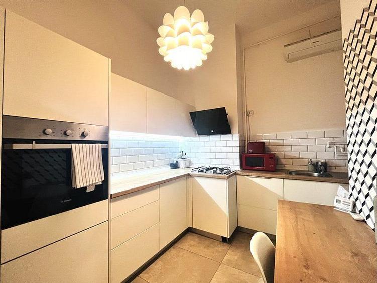 Apartament 2 camere, boem și elegant, în  Palatul Victoria