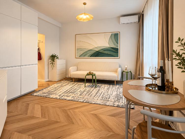 Garsonieră Universitate – Batiștei | renovată integral | balcon | comision 0%