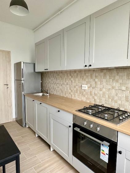 Inchiriez Apartament 2 camere in complex Rotar Park 2, totul ca nou