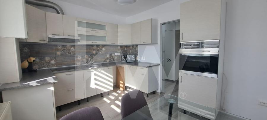 Apartament modern cu 2 camere, curte privată și 2 locuri de parcare