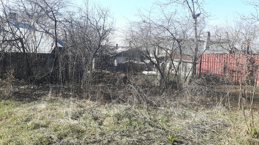 Teren zona de case Pensiunea Bianca