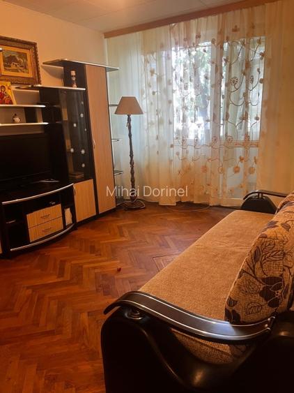 Vând apartament în sector 3 - 4
