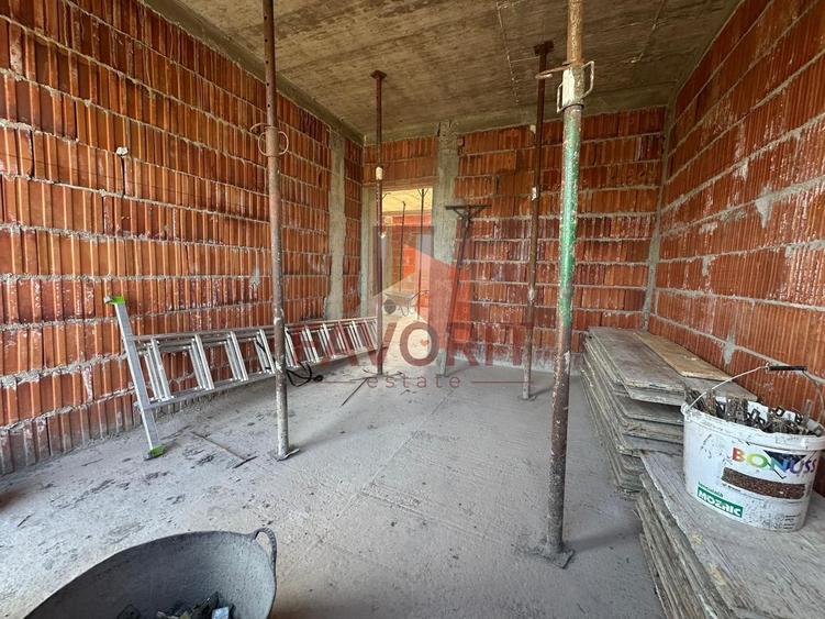 Duplex Individual | 4 camere | Toate utilitatile | Asfalt | Carport |