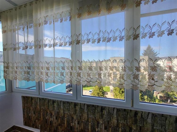 Apartament modern 2 camere balcon boxa zona Strand Termal