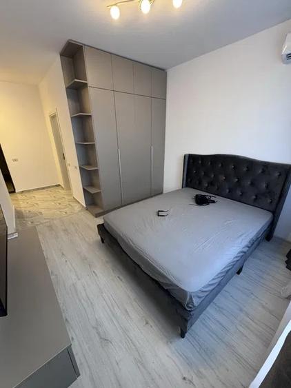 Garsoniera de inchiriat –Dotari: - TV lux plus loc de parcare