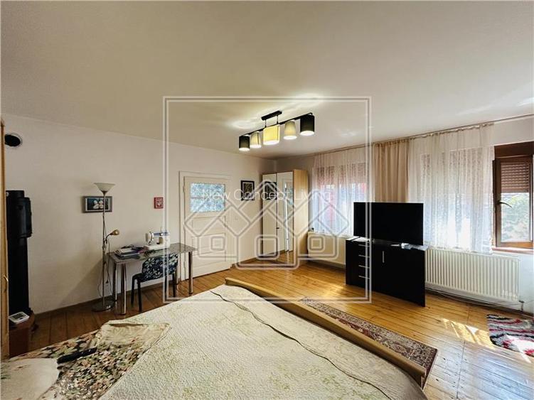 Casa individuala, teren mare, 260 mp utili, Sura Mica - 35