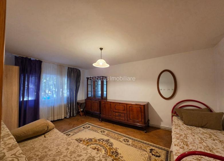 Apartament cu 3 camere, decomandat, 2 bai, Titulescu, Cipariu - 4