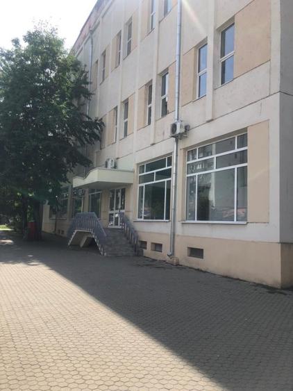 SPATIU COMERCIAL CU DESCHIDERE 30 ML LA BULEVARDUL REVOLUTIEI