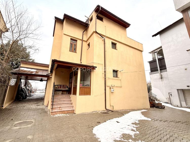 Doua etaje in vila pe malul lacului Grivita birouri rezidential - 20