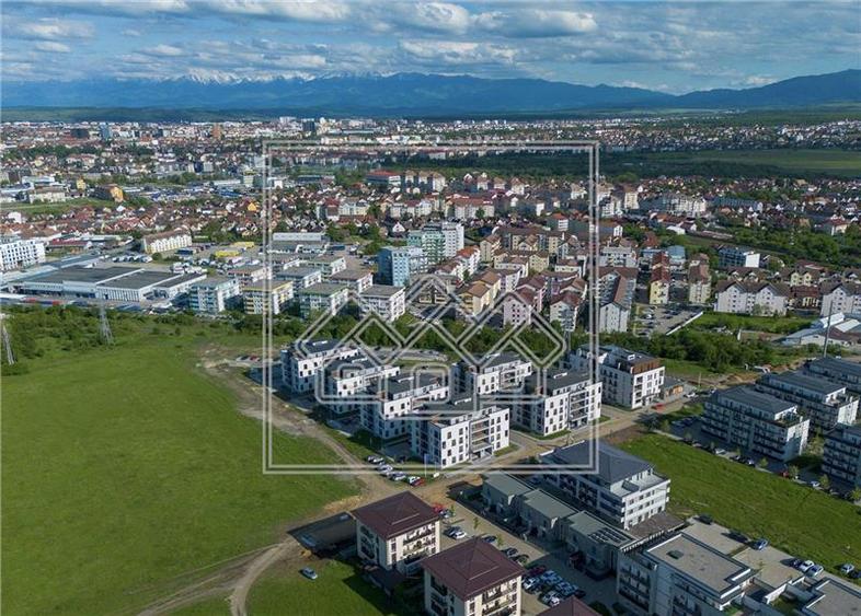 Apartament 3 camere, 72 mp utili, bloc nou, lift, boxa la subsol