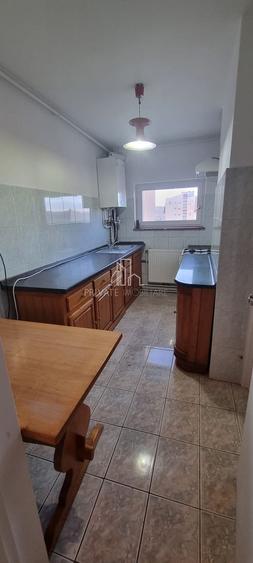 Ultracentral, apartament cu 2 camere de închiriat