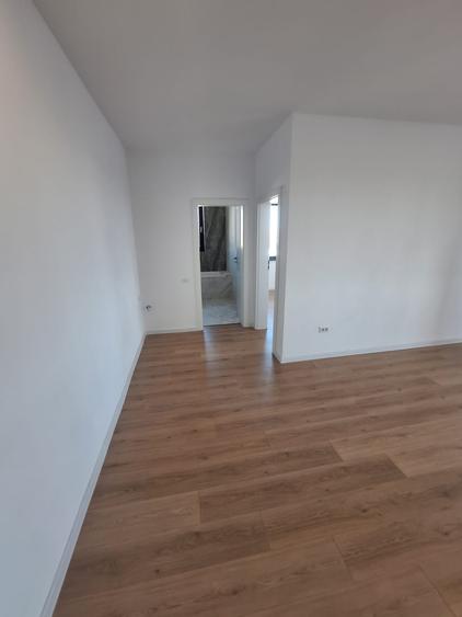 Tomis III , spatii IDEAL BIROURI, 65 mp., LOC PARCARE