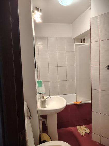 Calea Victoriei, vis-a-vis de Capsa 3 camere de inchiriat