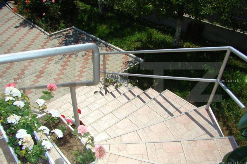 Casa individuala 220mp utili ,110mp beci, 2000mp teren zona Petrom Viisoara