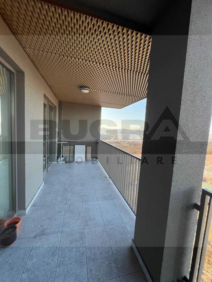 Apartament de 3 camere, modern, 63mp, parcare, zona Golden Tulip