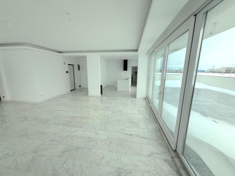 Penthouse 3 Camere cu priveliste panoramica - 224mp | Green Garden