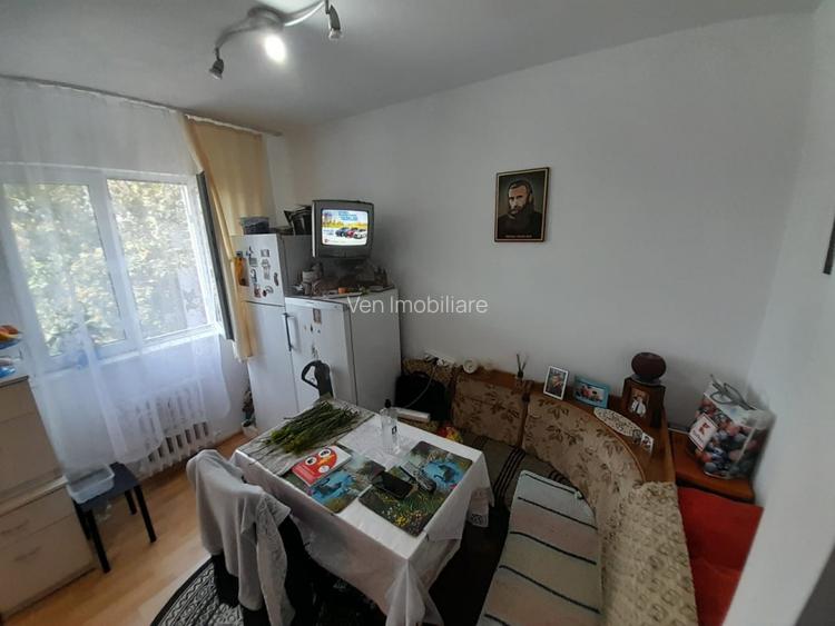 Apartament cu 2 camere, 52 mp, cu loc de parcare, zona DECEBAL - 6